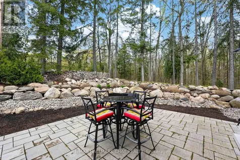 6 Forrester Road Oro-medonte ON L0L 2L0