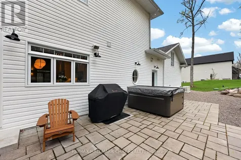 6 Forrester Road Oro-medonte ON L0L 2L0