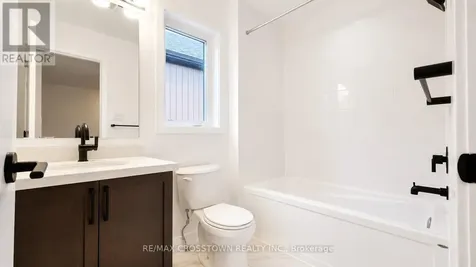26 Mcaush Street Barrie ON L9J 0V6