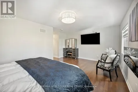 68 Inverness Way Bradford West Gwillimbury ON L3Z 0W5
