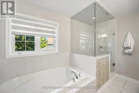 68 Inverness Way Bradford West Gwillimbury ON L3Z 0W5