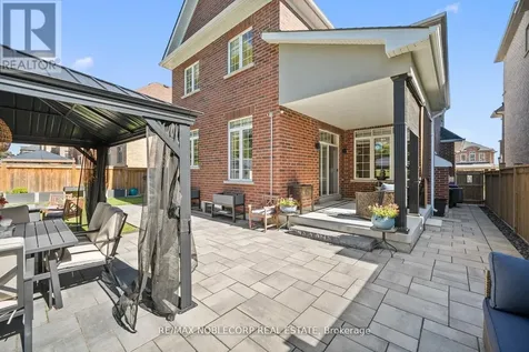 68 Inverness Way Bradford West Gwillimbury ON L3Z 0W5