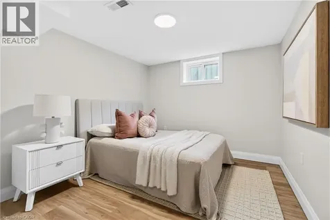 330 East 15th Street Hamilton ON L9A 4G5