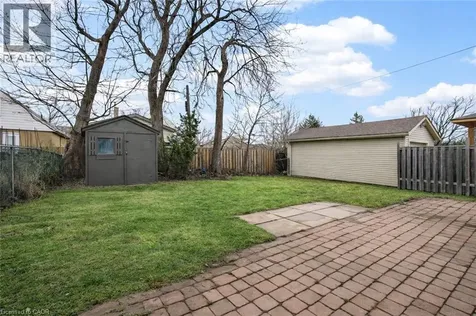 330 East 15th Street Hamilton ON L9A 4G5