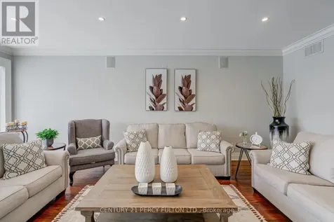 19 Wilson House Drive Whitby ON L0B 1A0