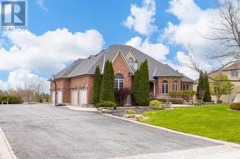 19 Wilson House Drive Whitby ON L0B 1A0