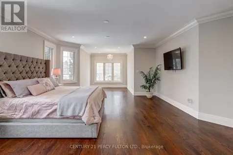19 Wilson House Drive Whitby ON L0B 1A0