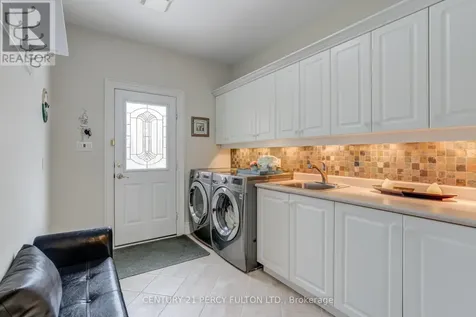 19 Wilson House Drive Whitby ON L0B 1A0