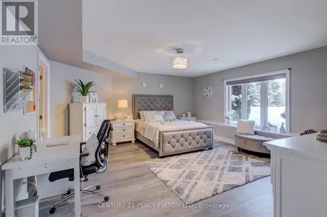 19 Wilson House Drive Whitby ON L0B 1A0