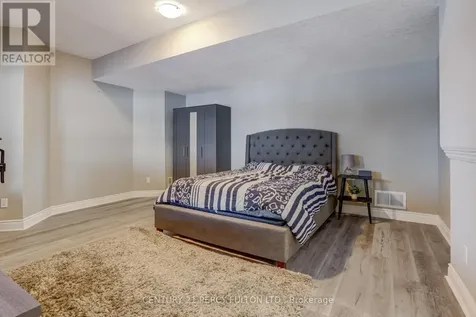 19 Wilson House Drive Whitby ON L0B 1A0