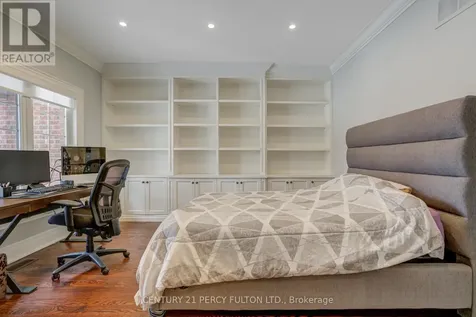 19 Wilson House Drive Whitby ON L0B 1A0