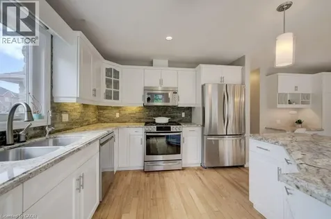 207 Woodridge Drive Petersburg ON N0B 2H0