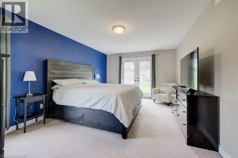 207 Woodridge Drive Petersburg ON N0B 2H0