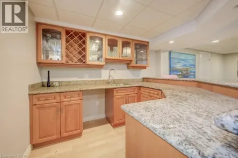 207 Woodridge Drive Petersburg ON N0B 2H0