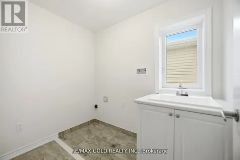 139 Mcgill Avenue Erin ON N0B 1T0