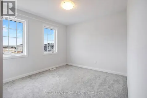 1013 Parabolica Way Ottawa ON K2T 0P8