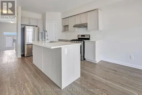 1013 Parabolica Way Ottawa ON K2T 0P8