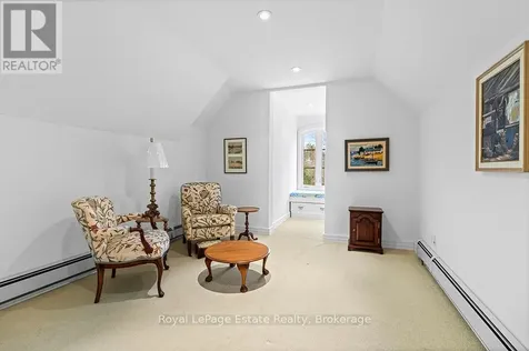 38 Copeland Creek Drive Tiny ON L9M 0M3