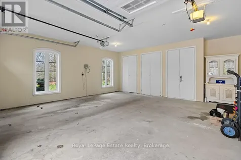 38 Copeland Creek Drive Tiny ON L9M 0M3