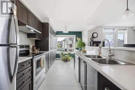88 Feathertop Lane Ottawa ON K2V 0K2