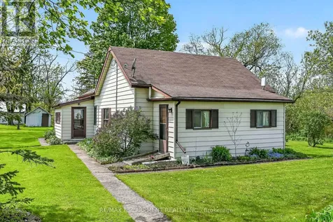 81 Fishcarrier Street North Haldimand ON N0A 1E0
