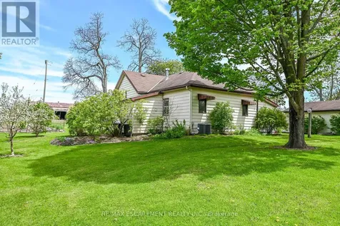 81 Fishcarrier Street North Haldimand ON N0A 1E0