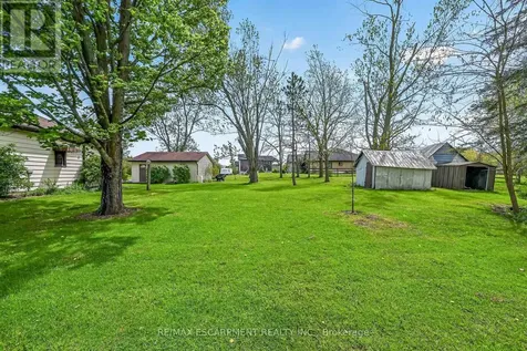 81 Fishcarrier Street North Haldimand ON N0A 1E0