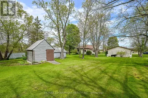 81 Fishcarrier Street North Haldimand ON N0A 1E0