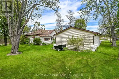 81 Fishcarrier Street North Haldimand ON N0A 1E0