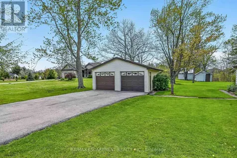 81 Fishcarrier Street North Haldimand ON N0A 1E0