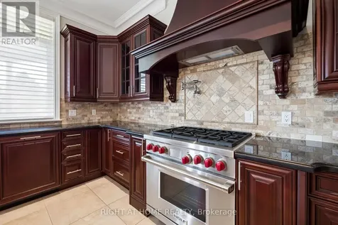 18 Bice Court Clarington ON L0B 1J0