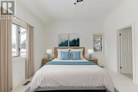 137 Pioneer Lane Blue Mountains ON L9Y 0M7