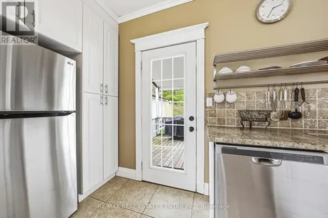 30 Grand Avenue Haldimand ON N3W 2J5