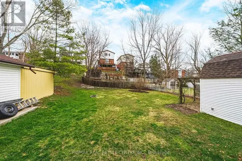 30 Grand Avenue Haldimand ON N3W 2J5