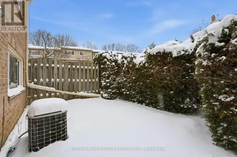 30 Green Valley Drive Kitchener ON N2P 1G8