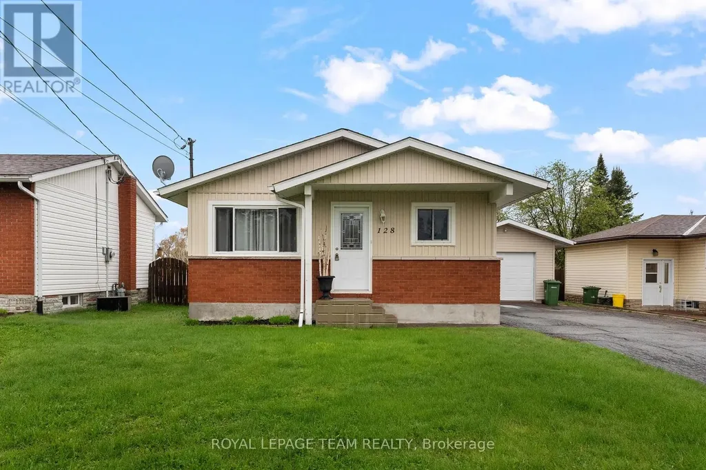 128 Ellis Avenue Pembroke ON K8A 2H9