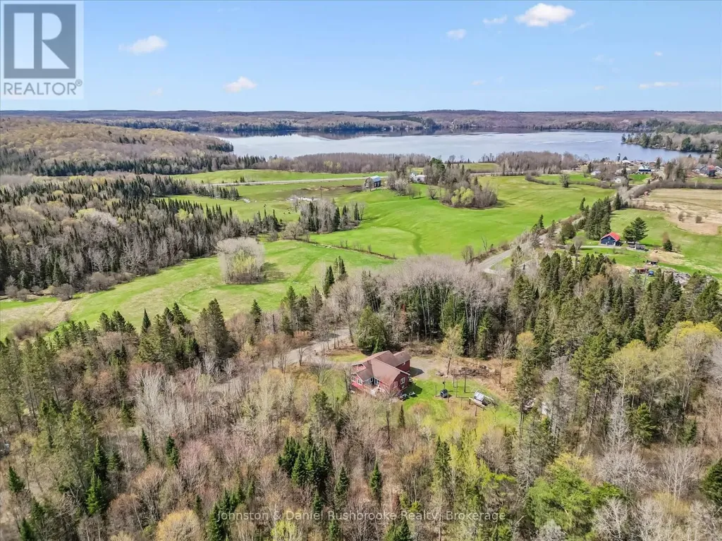 2519 South Horn Lake Rd R.r.#3 Road Magnetawan ON P0A 1C0