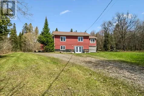 2519 South Horn Lake Rd R.r.#3 Road Magnetawan ON P0A 1C0