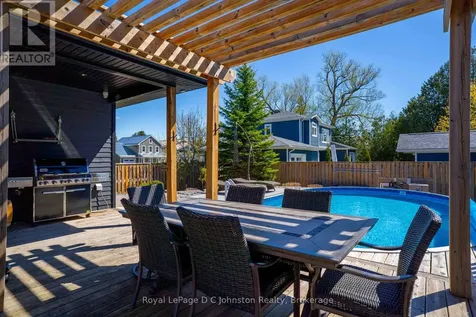 171 Huron Street South Saugeen Shores ON N0H 2L0