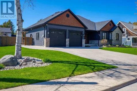 171 Huron Street South Saugeen Shores ON N0H 2L0
