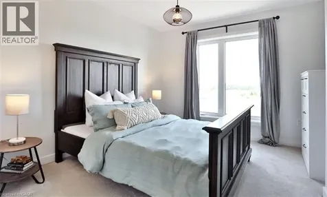 590 North Service Road Stoney Creek ON L8E 0K5