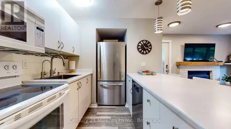 23 Dawson Drive Collingwood ON L9Y 5B4