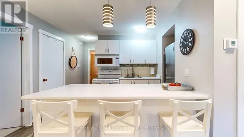 23 Dawson Drive Collingwood ON L9Y 5B4