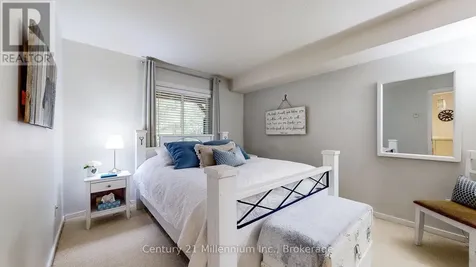 23 Dawson Drive Collingwood ON L9Y 5B4