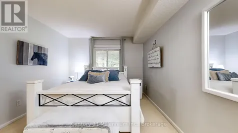 23 Dawson Drive Collingwood ON L9Y 5B4