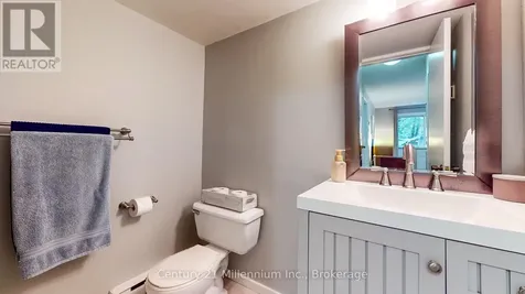 23 Dawson Drive Collingwood ON L9Y 5B4