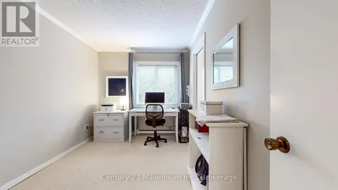 23 Dawson Drive Collingwood ON L9Y 5B4