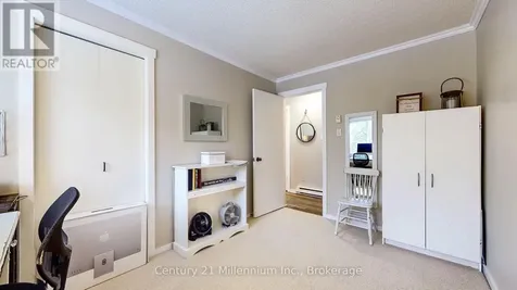 23 Dawson Drive Collingwood ON L9Y 5B4