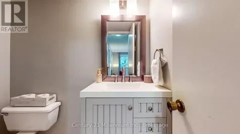 23 Dawson Drive Collingwood ON L9Y 5B4