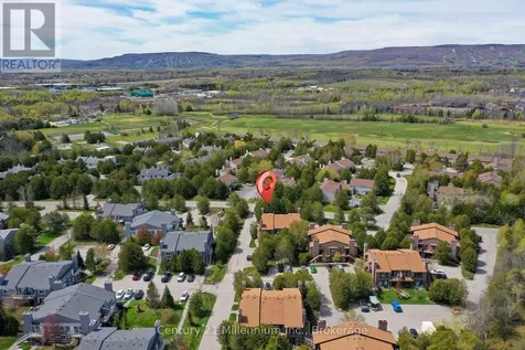 23 Dawson Drive Collingwood ON L9Y 5B4